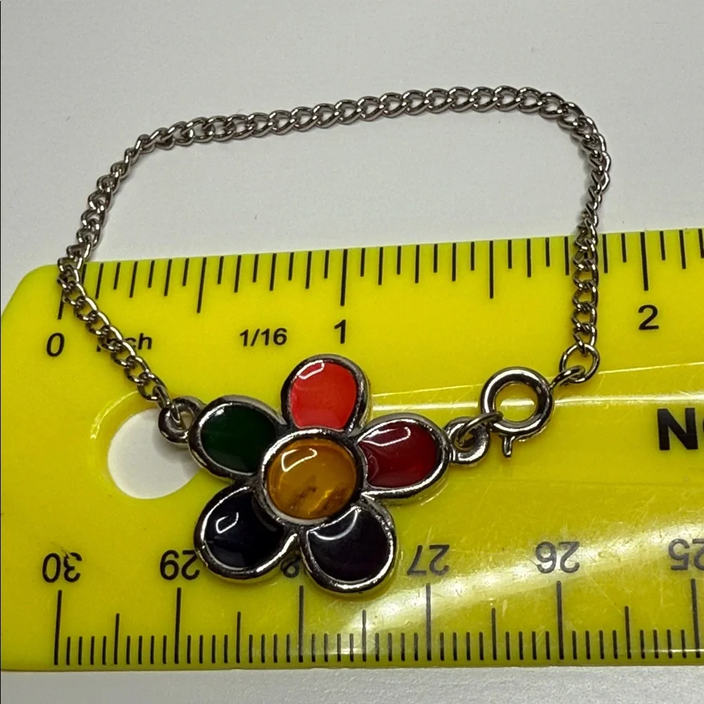 Vintage Stunning Colorful glass Flower Charm Bracelet Sz 5 or 5.25 max